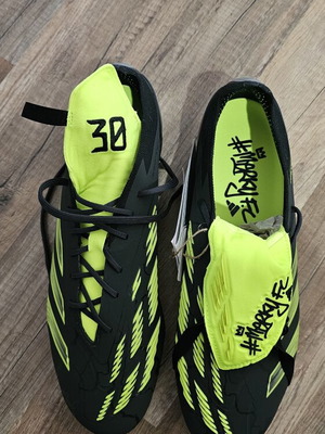 Adidas Predator Elite Fold-Over Tongue Firm Ground football boots new, size 44