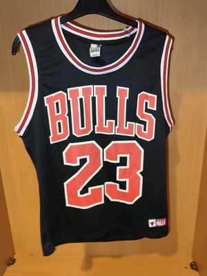 Bulls μπλούζα μεταχειρισμένη σε άριστη κατάσταση