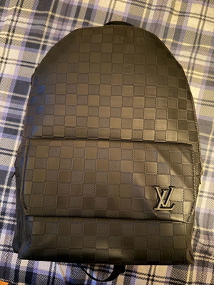 Louis Vuitton σακίδιο πλάτης σαν καινούργιο, μαύρο