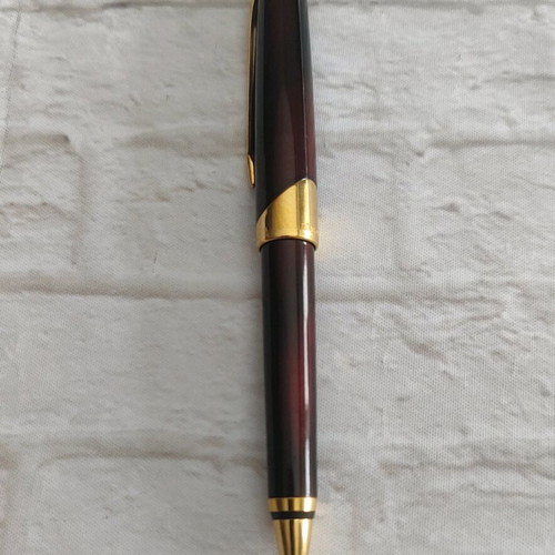 Parker Ball Pen Ellipse Red pen like new