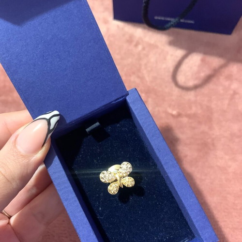 Swarovski butterfly pin new, gold tone