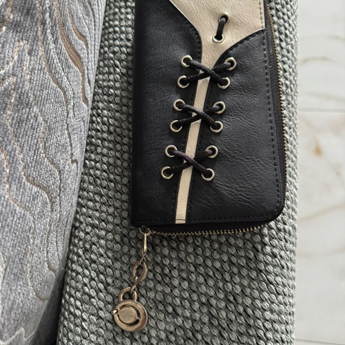 Wallet black and beige