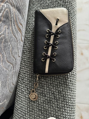 Wallet black and beige