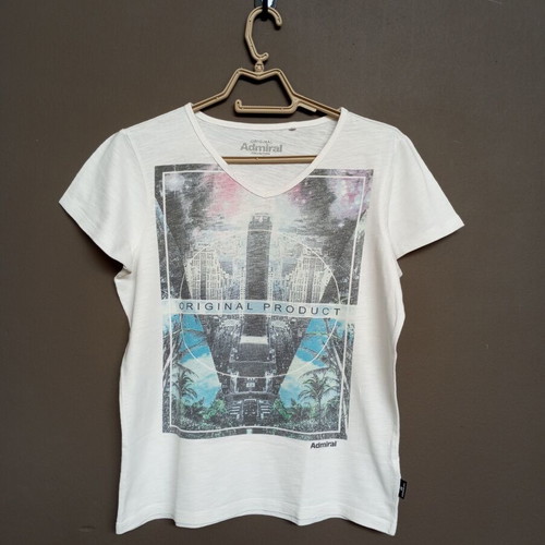 Admiral V-neck T-shirt with colorful graphic print, size S