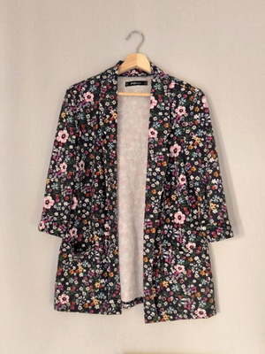 Fabric blazer like new, size L fits S/M