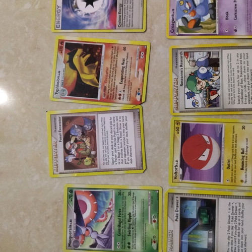 Pokemon cards like new, pack of 17