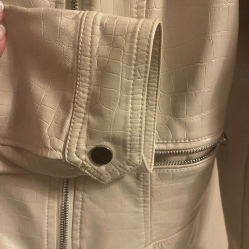 Sandy Kosta jacket size M like new, white