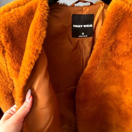 Women's fur orange, size S-M
