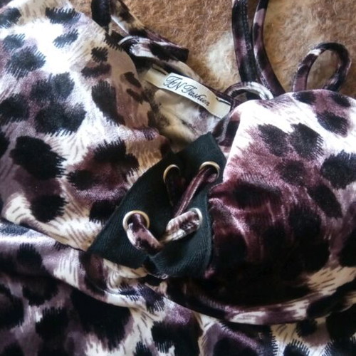 Leopard print bodysuits like new, size M, black and brown