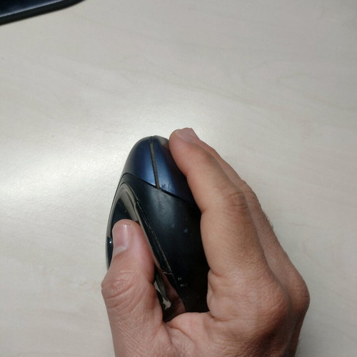 Evoluent vertical ergonomic mouse used