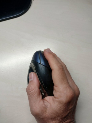 Evoluent vertical ergonomic mouse used