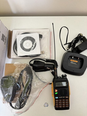 Baofeng GT-3 VHF UHF Two-Way Radio like new with accessories