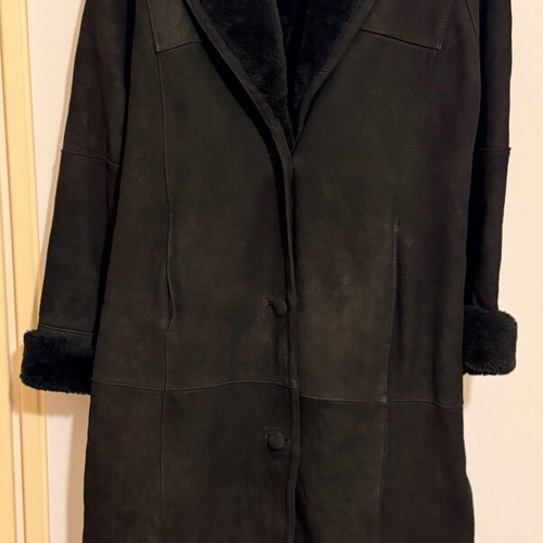 Vintage genuine black sheepskin shearling coat like new, size L-XL