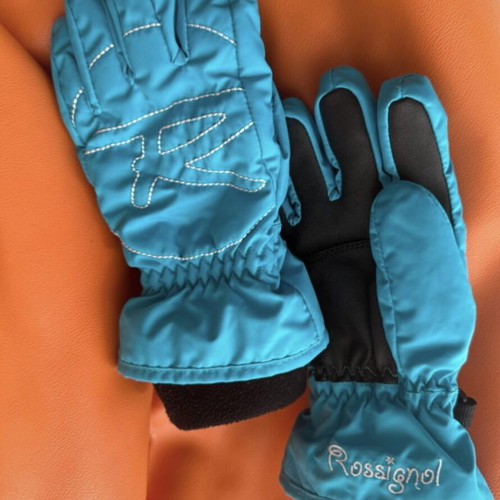 Rossignol Kids Ski Gloves like new, size 6-7 years