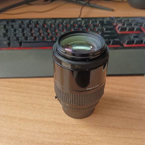 Nikon AF Nikkor 35-105mm f/3.5-4.5 lens like new