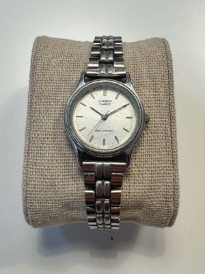 Casio Ladies Quartz LQ-399 used, 18mm vintage watch
