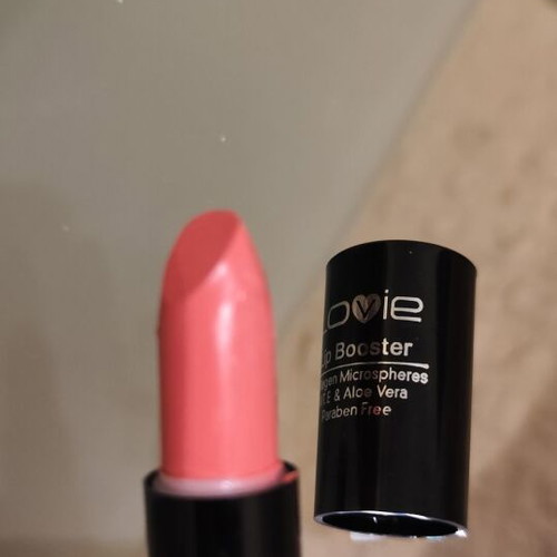 Lovie creamy lip booster lipstick pink, new, 4.5 grams