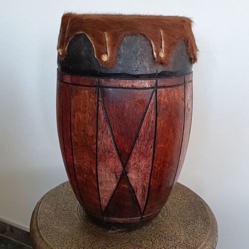 African Tarambuka Drum new, natural leather and wood
