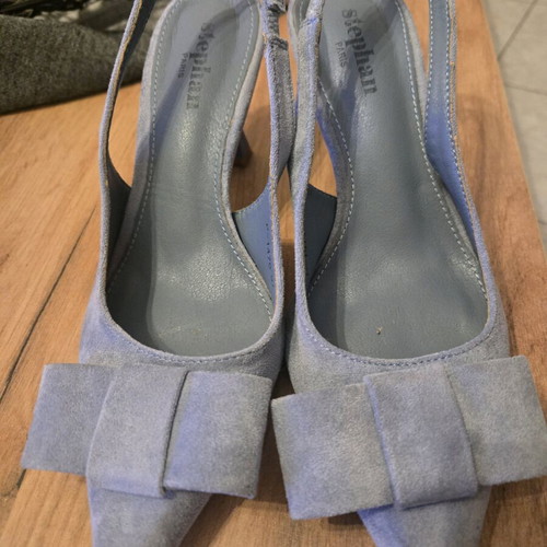 Slingbang baby blue pumps with low heel like new