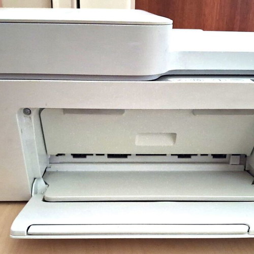 HP Deskjet Plus 4100 All in one series multifunction printer like new, wireless inkjet