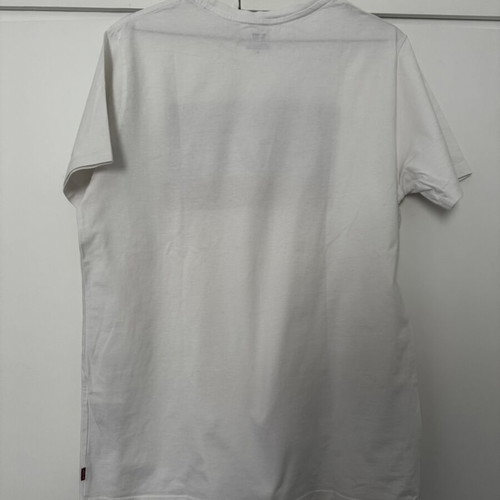 Levi's white T-shirt size M like new