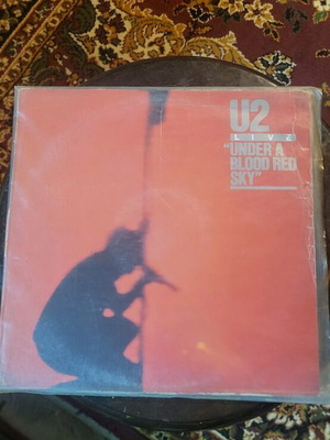 U2 Under a Blood Red Sky vinyl used, rock