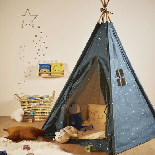 Premaman children's tent like new with space and constellation theme