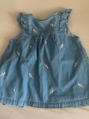 Zara baby denim dress with embroidered flowers, like new, size 6-9M