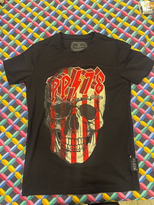Philipp Plein T shirt καινούργιο, μέγεθος L, μαύρο και κόκκινο