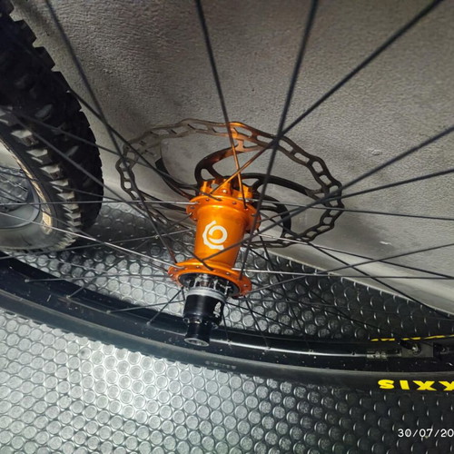 Custom Wheelset 29" Industry Nine Hydra with DT Swiss EX 511 and Sapim CX-Ray, like new