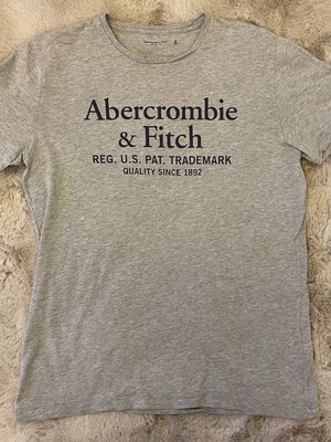 Abercrombie & Fitch T-shirt gray size M like new