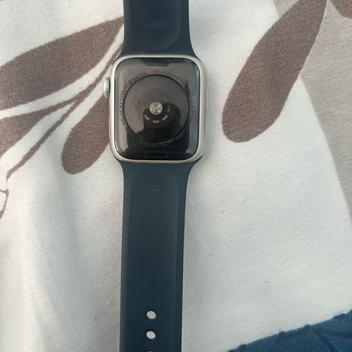 Apple Watch SE 2021 41mm like new with original strap and charger