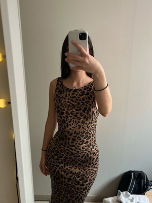 Dress with open back leopard print new brown