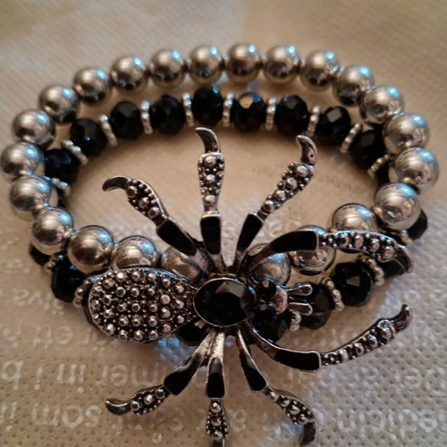 Double Spider Bracelet like new, black and silver