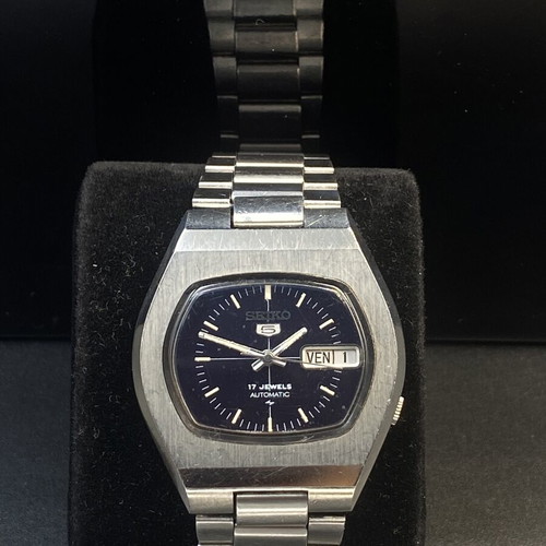Seiko 5 Automatic TV Case men's watch like new, blue and silver