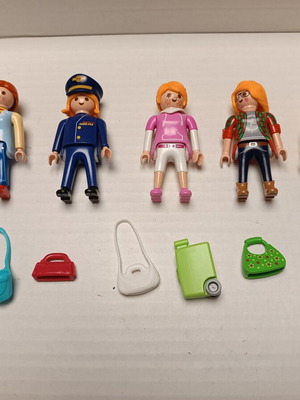 Playmobil пътешественици като нови, 4 фигури с куфари и чанти