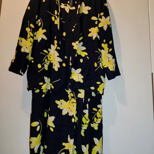 Dress and cardigan set used, women's size 48