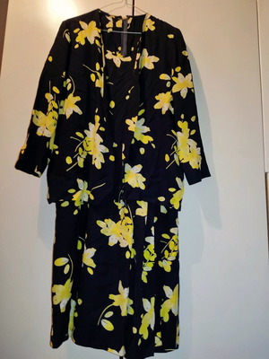 Dress and cardigan set used, women's size 48