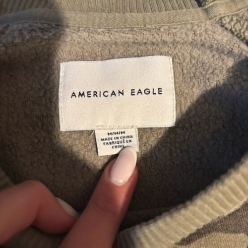American Eagle camouflage sweatshirt medium like new, multicolor green