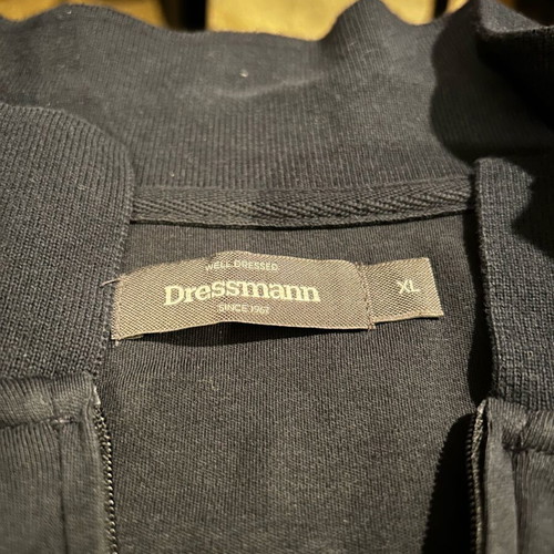 T shirt with zip like new, size XL, black