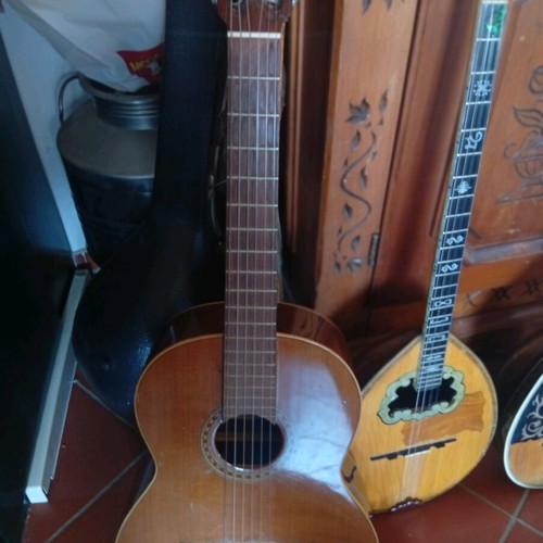 Vicente Sanchis classical guitar and 4-string bouzouki set with saz and baglamas