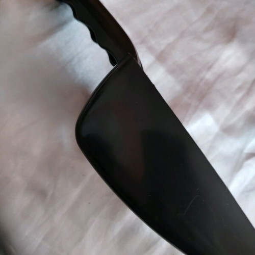 Ice scoop like new with water drainage slots