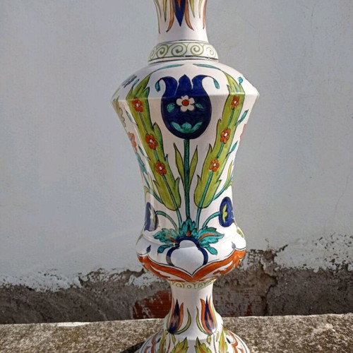 Ceramic table lamp used, large Italian with Ottoman motifs