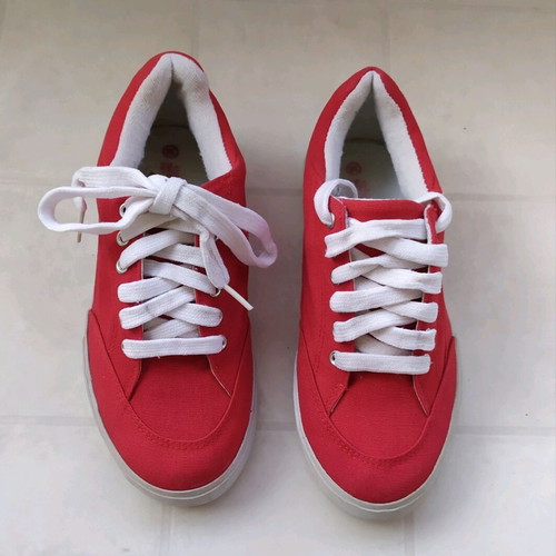 Sportex size 38 like new, red