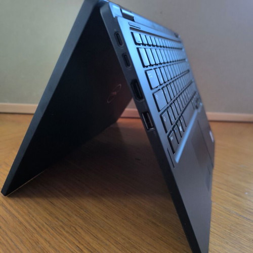Dell Latitude 7390 2-in-1 Touch i7 8ης γενιάς 16GB FHD Windows 11 Pro σαν καινούργιο
