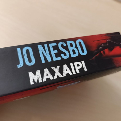 Knife by Jo Nesbo first edition, like new, Greek