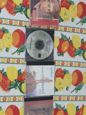 CDs used, pack of 30, Greek and foreign music