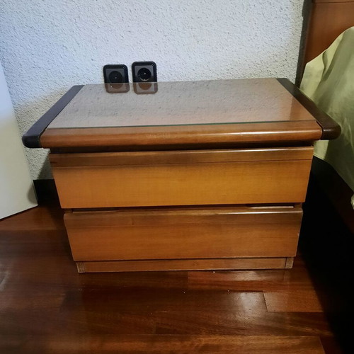 Pair of nightstands with glass surface like new