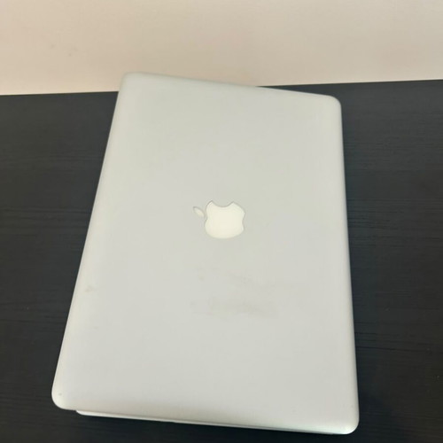 Macbook Pro 13inch 2010 like new