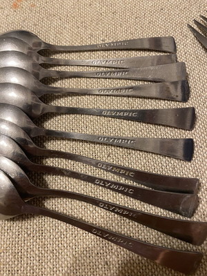 Olympic Airways Collectible Cutlery Set like new, 19 pieces